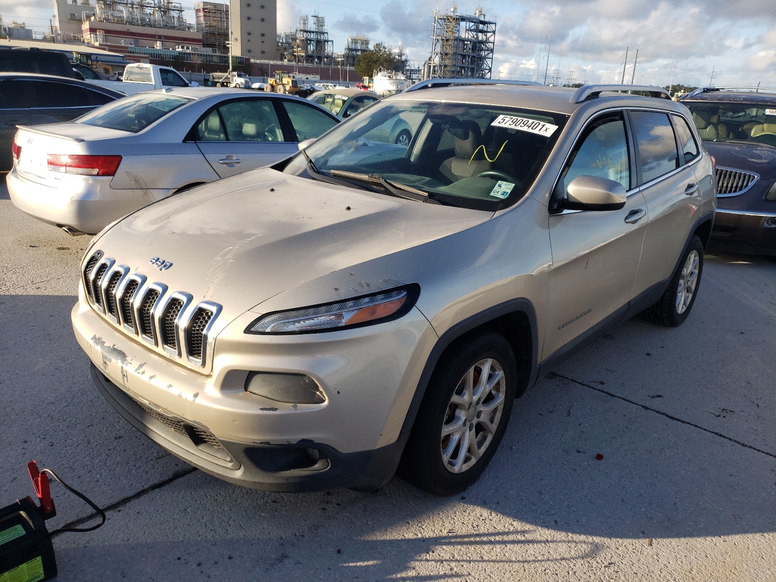 Photo 2 from auction – 2014 JEEP CHEROKEE L with VIN 1C4PJLCB6EW273748