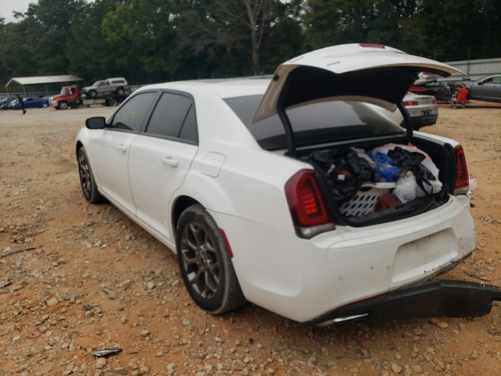 Photo 3 from auction – 2015 CHRYSLER 300 S with VIN 2C3CCAGG1FH876288