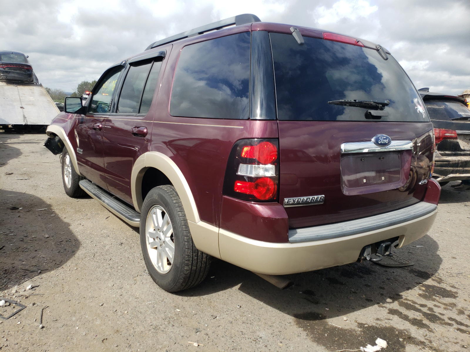 Photo 3 from auction – 2008 FORD EXPLORER E with VIN 1FMEU74E28UA87134