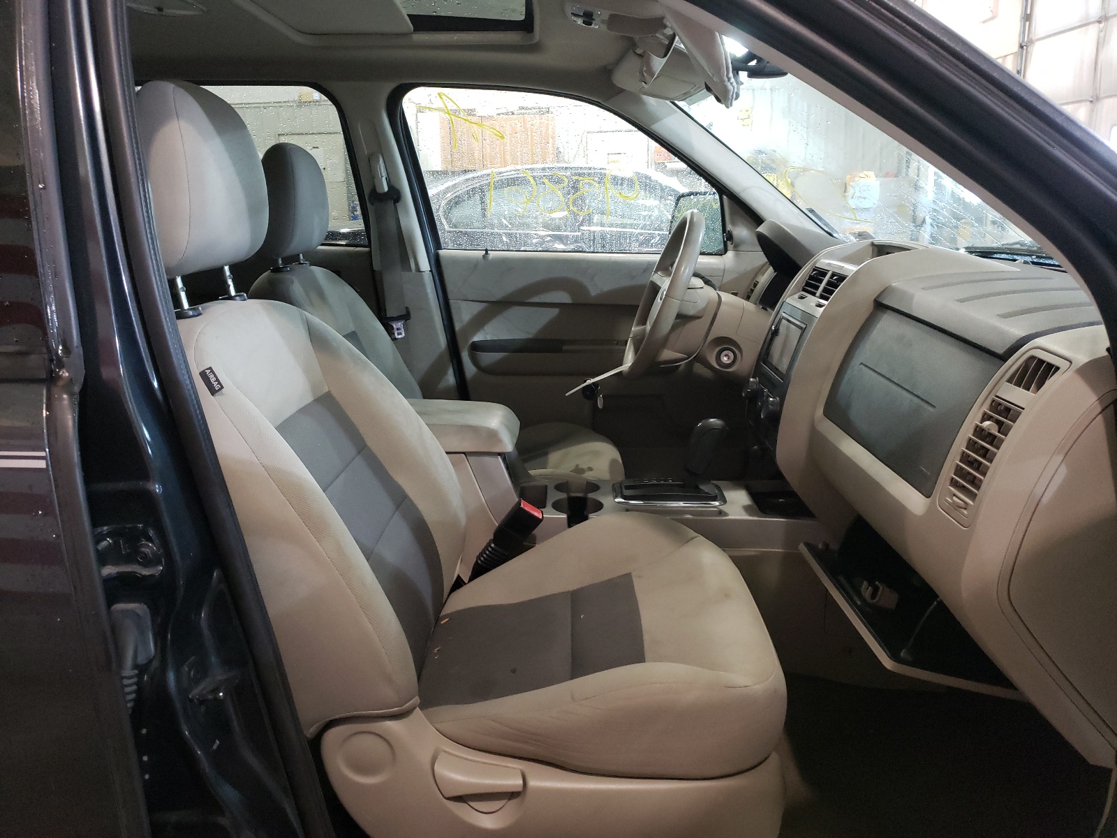 Photo 5 from auction – 2008 FORD ESCAPE XLT with VIN 1FMCU03Z68KA63448
