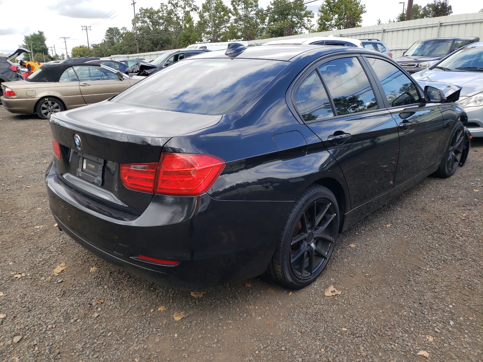 Photo 4 from auction – 2014 BMW 320 I XDRI with VIN WBA3C3C54EF984588