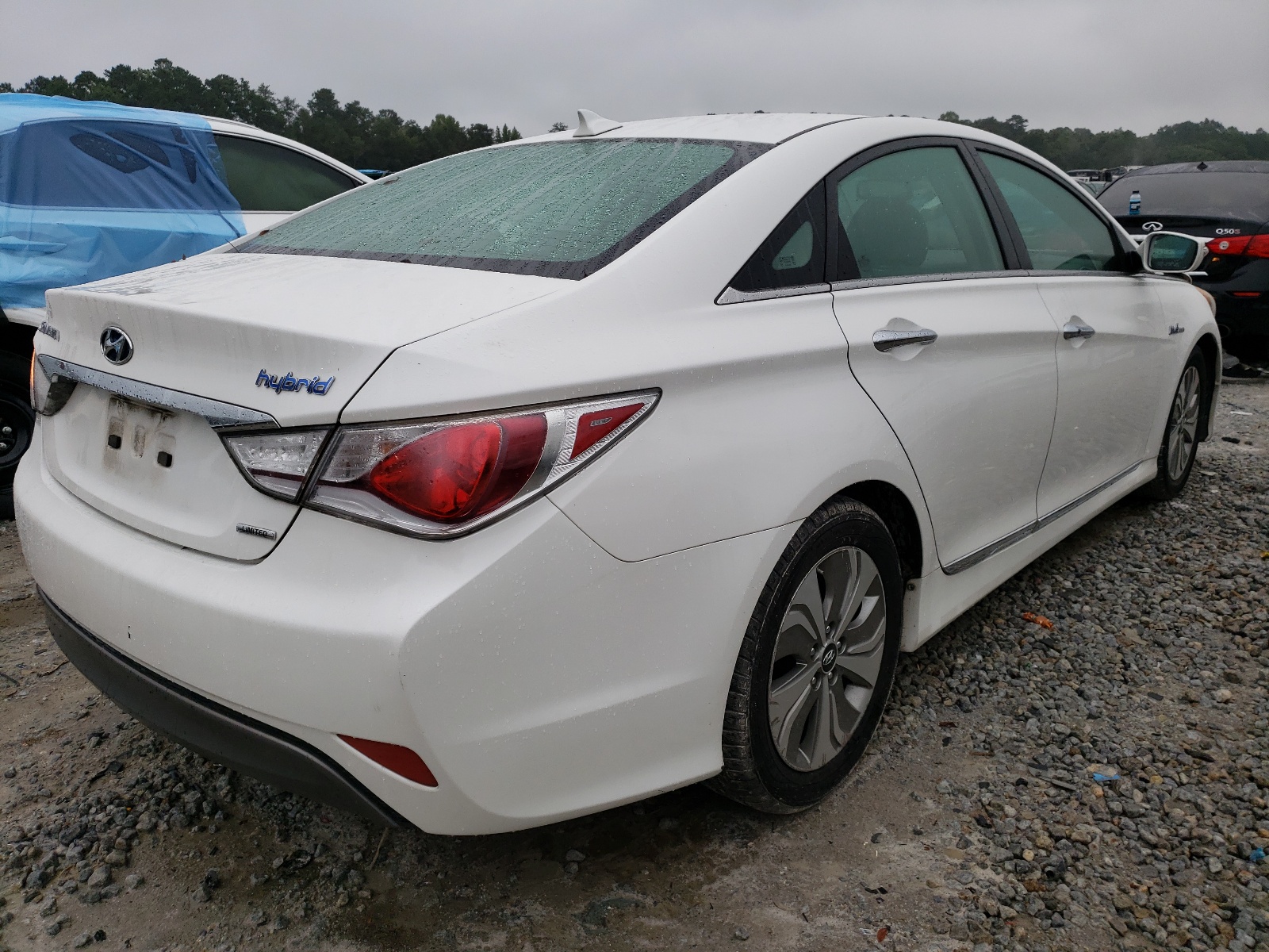 Photo 4 from auction – 2013 HYUNDAI SONATA HYB with VIN KMHEC4A47DA098204