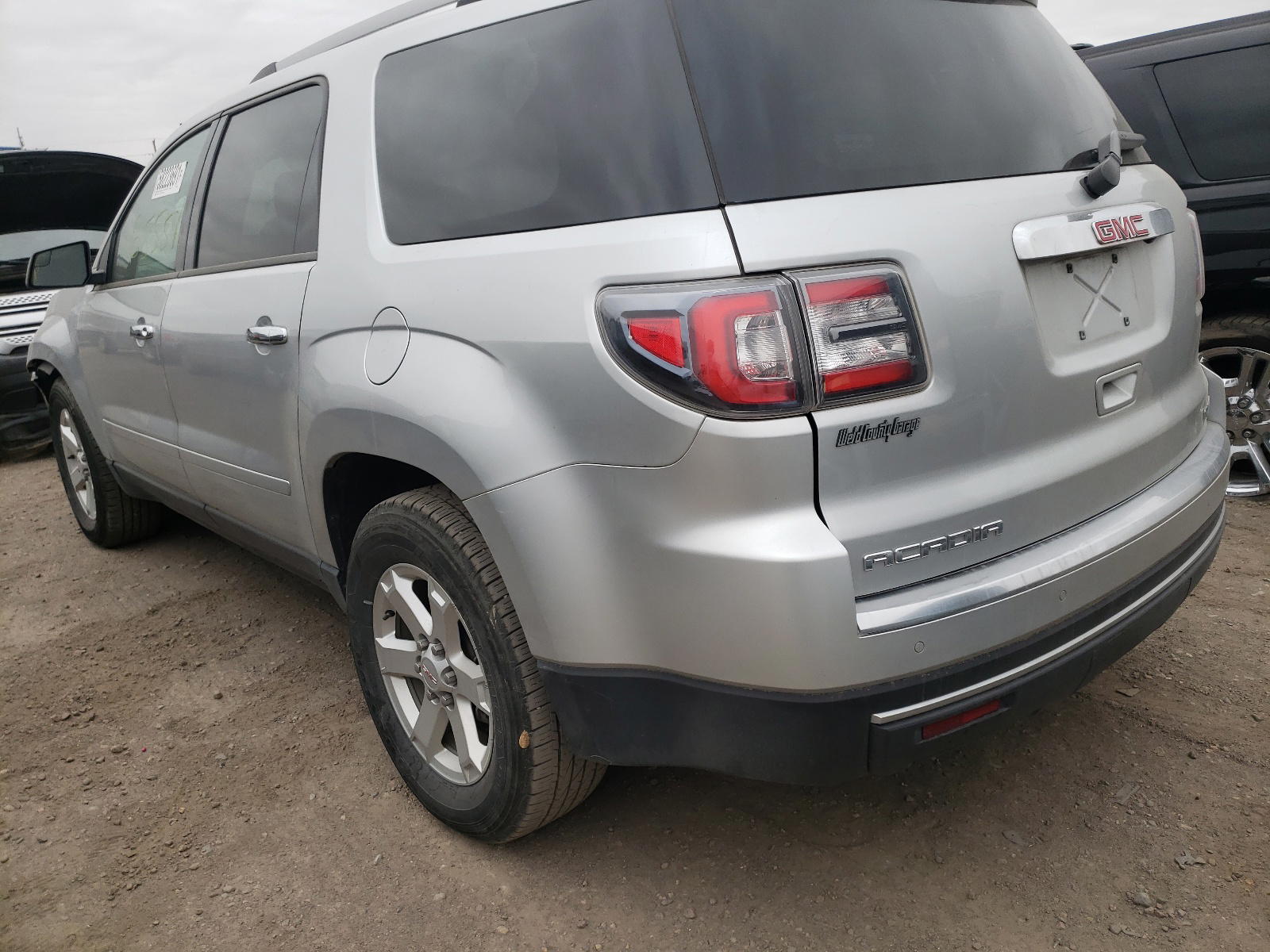 Photo 3 from auction – 2014 GMC ACADIA SLE with VIN 1GKKVNED0EJ366615