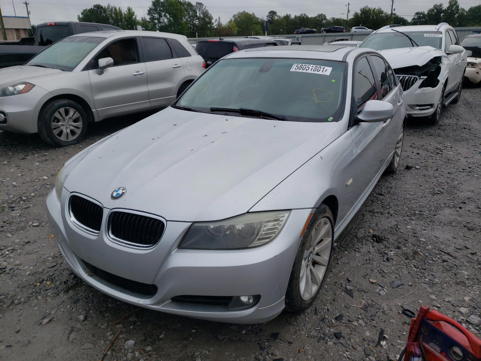 Photo 2 from auction – 2011 BMW 328 I with VIN WBAPH7G58BNM56669