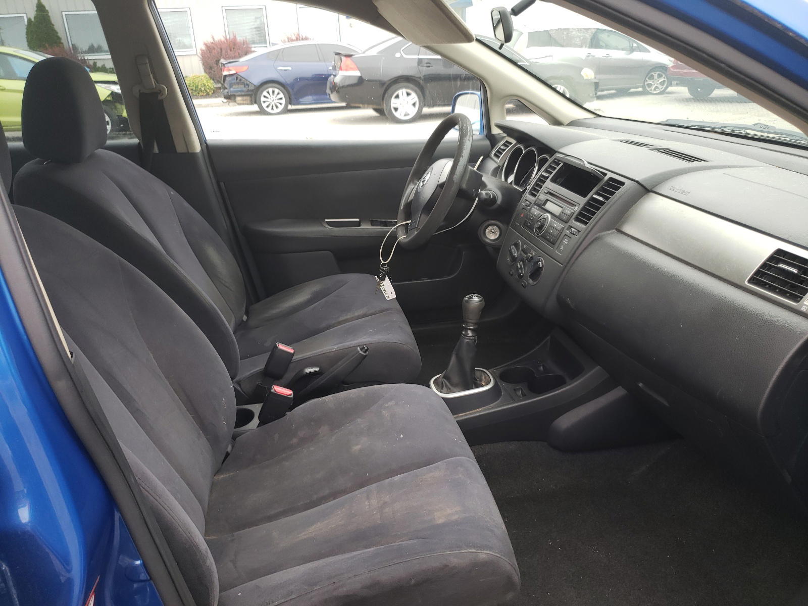 Photo 5 from auction – 2007 NISSAN VERSA S with VIN 3N1BC13E17L350413