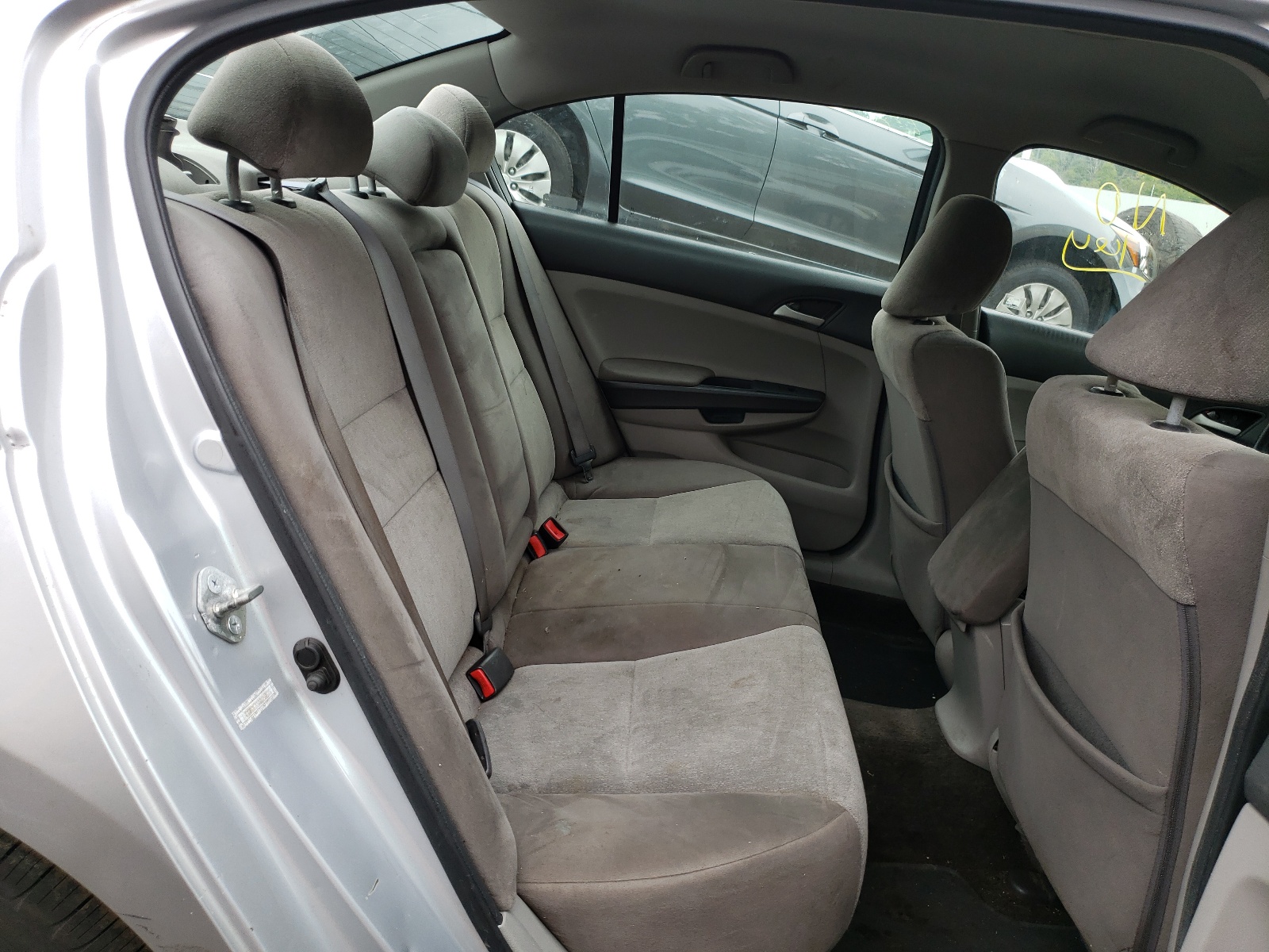 Photo 6 from auction – 2010 HONDA ACCORD LX with VIN 1HGCP2F35AA058575