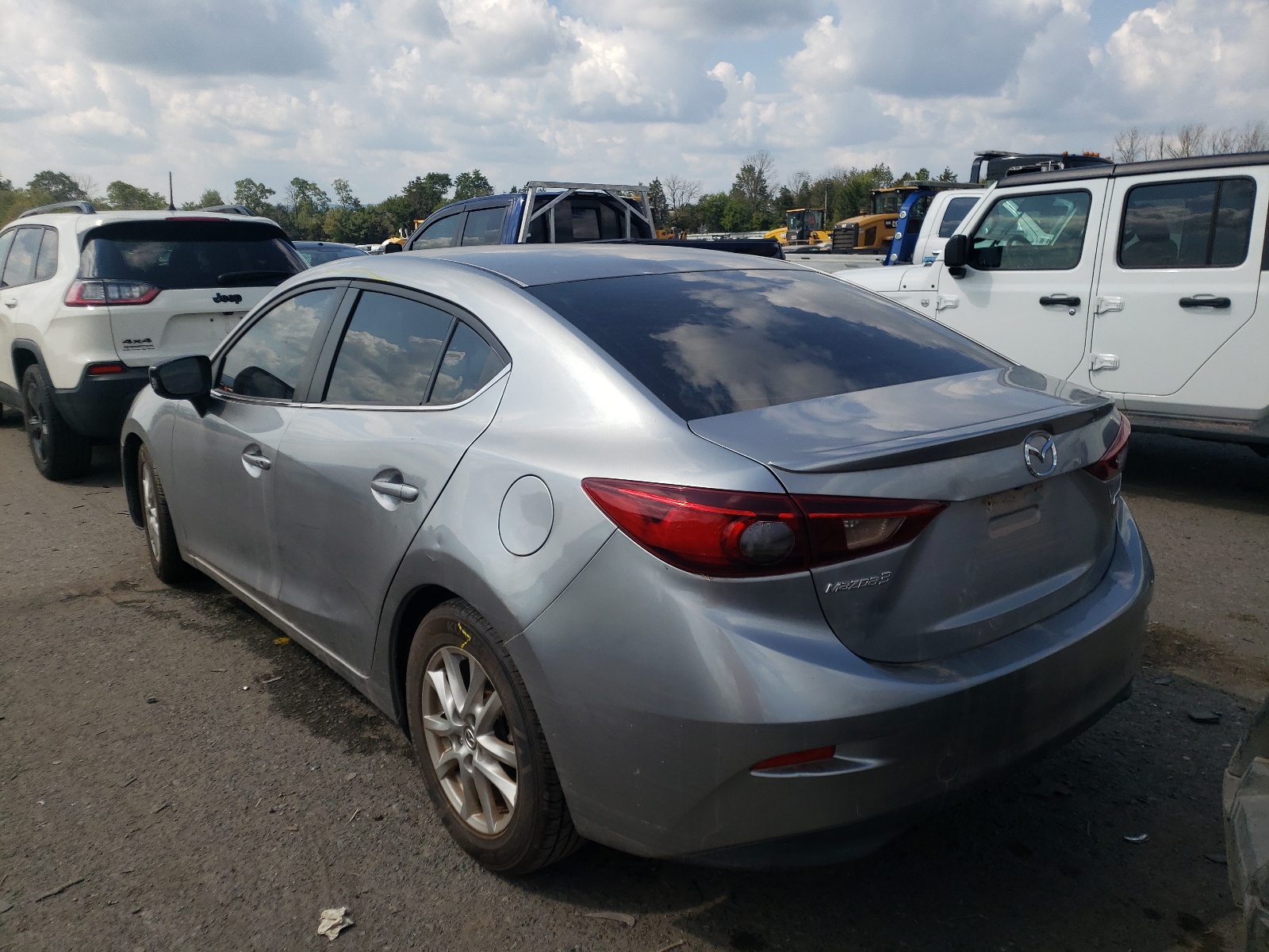 Photo 3 from auction – 2015 MAZDA 3 TOURING with VIN 3MZBM1V70FM143154