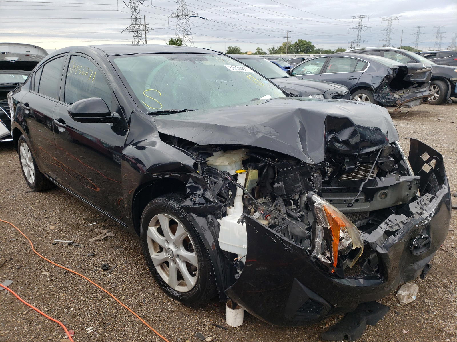 MAZDA 3 I 2011 with VIN JM1BL1VG8B1358617 - Photo from auction