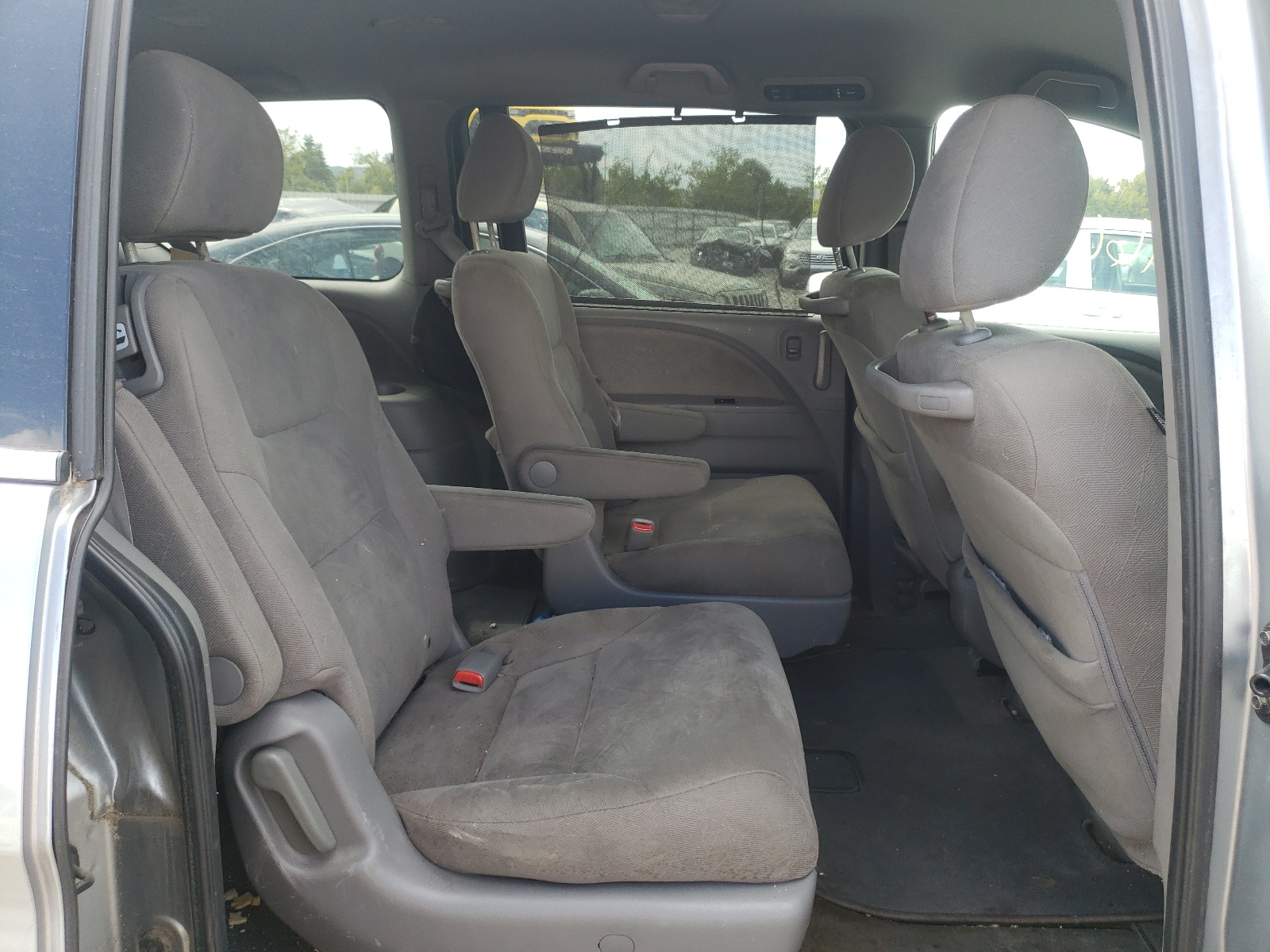 Photo 6 from auction – 2010 HONDA ODYSSEY EX with VIN 5FNRL3H46AB002667