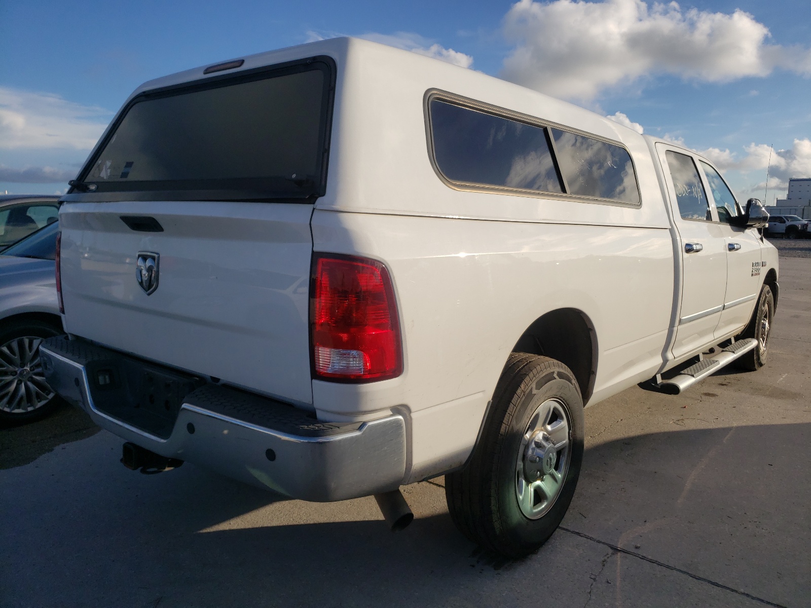 Photo 4 from auction – 2017 RAM 2500 ST with VIN 3C6UR4HJ4HG662593