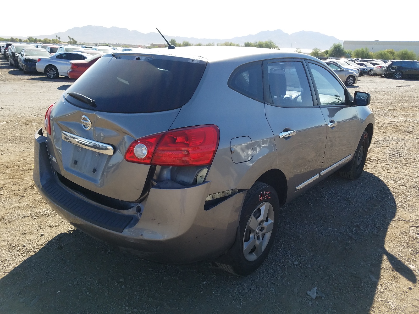 Photo 4 from auction – 2013 NISSAN ROGUE S with VIN JN8AS5MT0DW517628