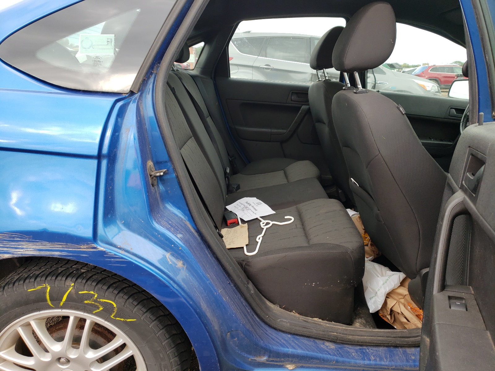 Photo 6 from auction – 2010 FORD FOCUS SE with VIN 1FAHP3FN9AW156187