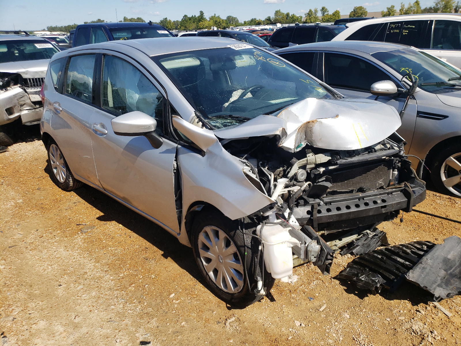 NISSAN VERSA NOTE 2016 with VIN 3N1CE2CP4GL398574 - Photo from auction