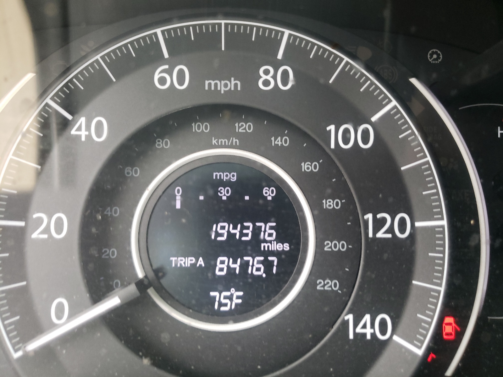 Photo 8 from auction – 2014 HONDA CR-V LX with VIN 2HKRM3H39EH521532