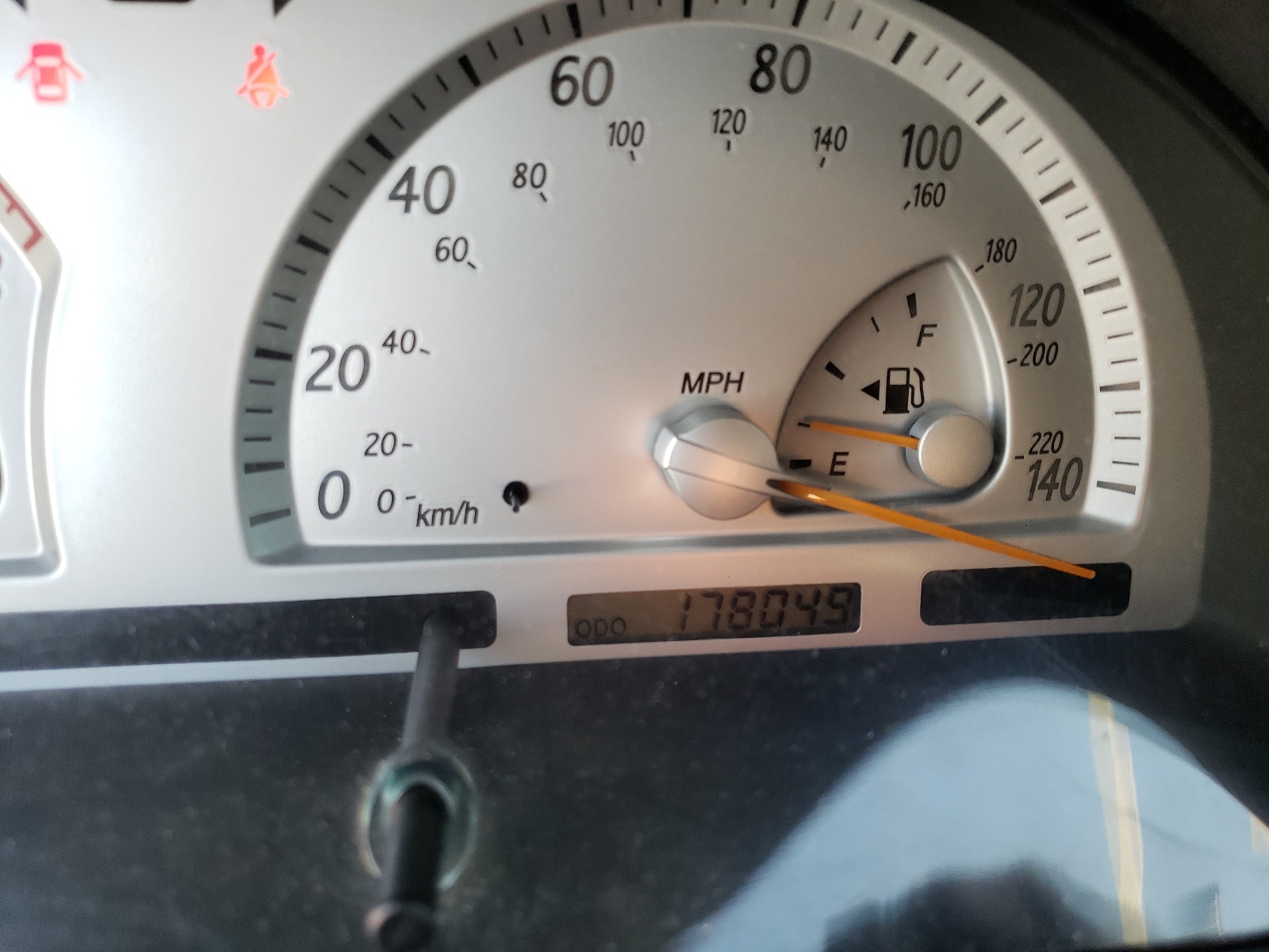 Photo 12 from auction – 2002 TOYOTA CAMRY LE with VIN JTDBE32K620066839