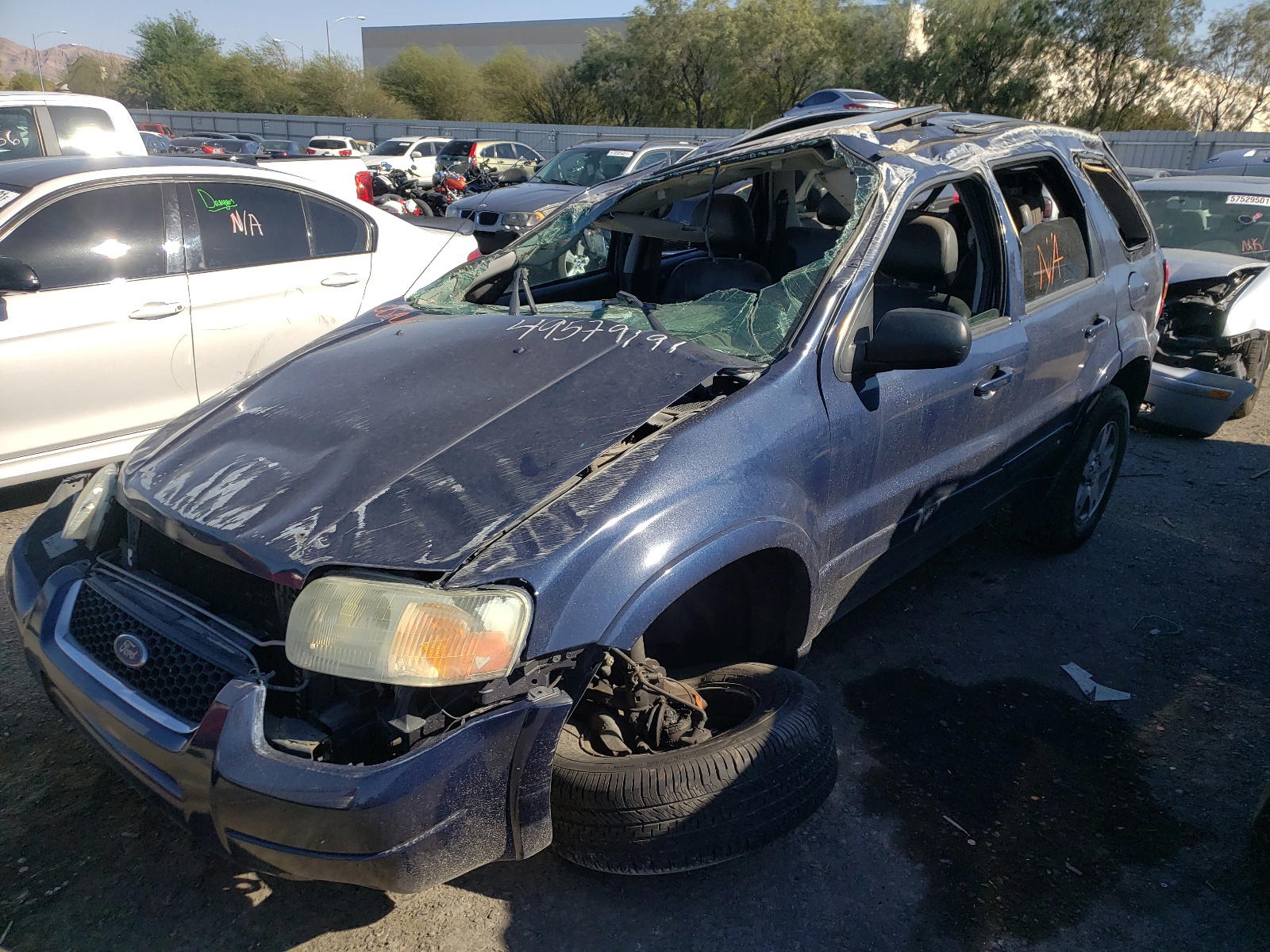 Photo 2 from auction – 2003 FORD ESCAPE LIM with VIN 1FMCU04183KD37928