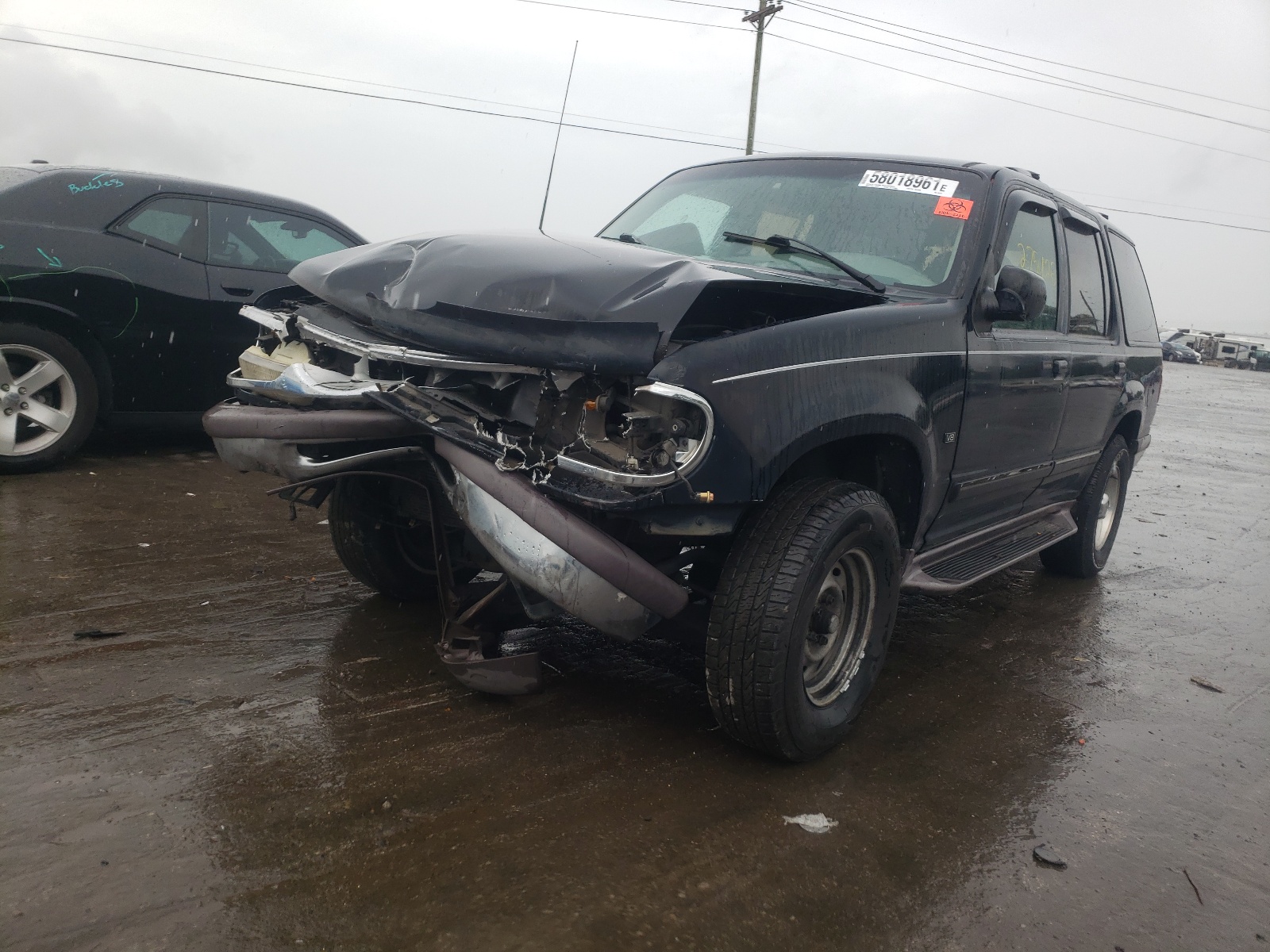 Zdjęcie 2 z aukcji – 1996 FORD EXPLORER z VIN 1FMDU32P1TZA37314