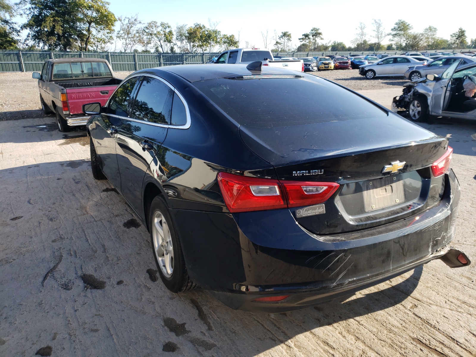 Photo 3 from auction – 2016 CHEVROLET MALIBU LS with VIN 1G1ZB5ST2GF342068