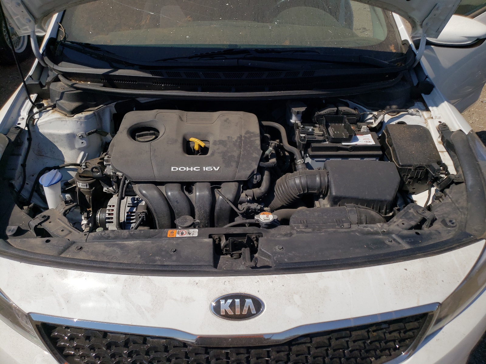 Photo 7 from auction – 2017 KIA FORTE LX with VIN 3KPFL4A78HE151627