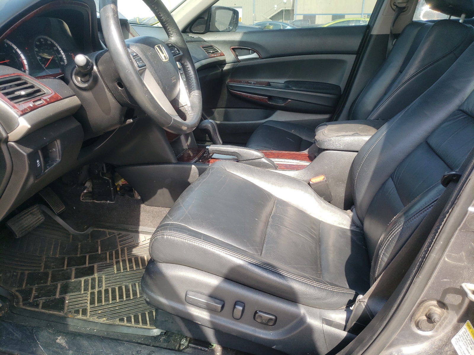Photo 5 from auction – 2012 HONDA ACCORD SE with VIN 1HGCP2F66CA214572