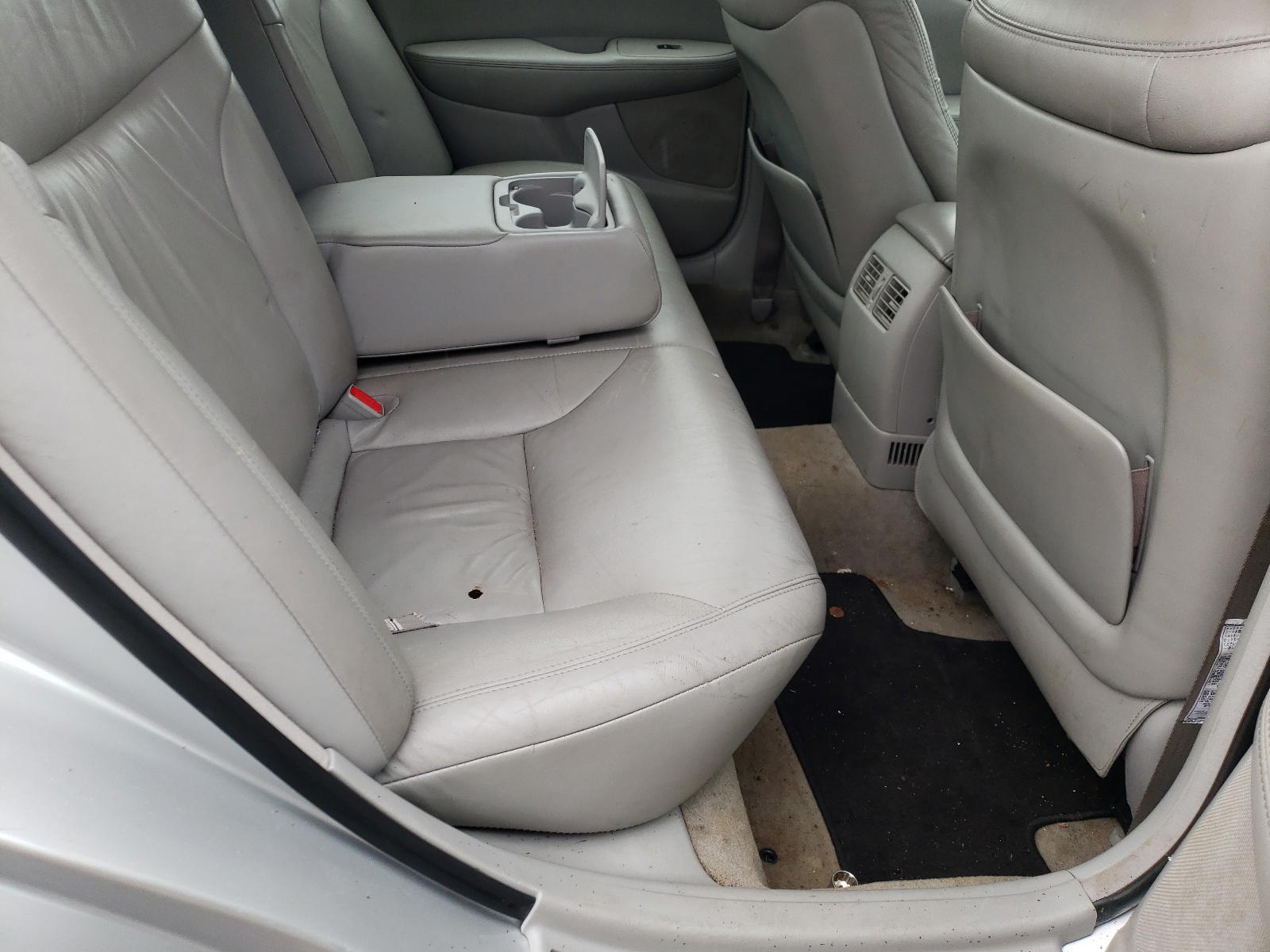 Photo 6 from auction – 2005 LEXUS ES 330 with VIN JTHBA30G255131833