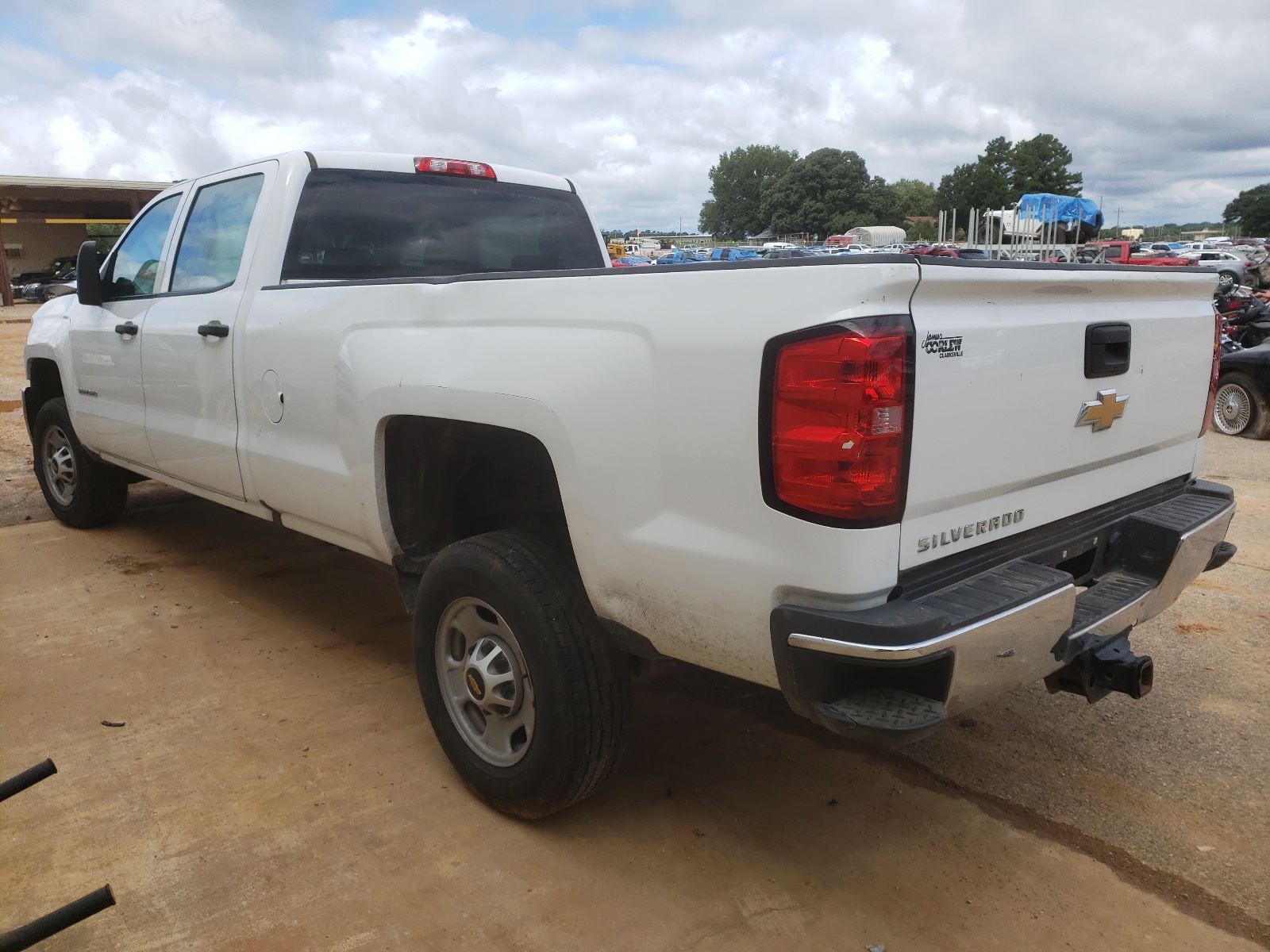 Photo 3 from auction – 2018 CHEVROLET SILVERADO with VIN 1GC1CUEG8JF265028