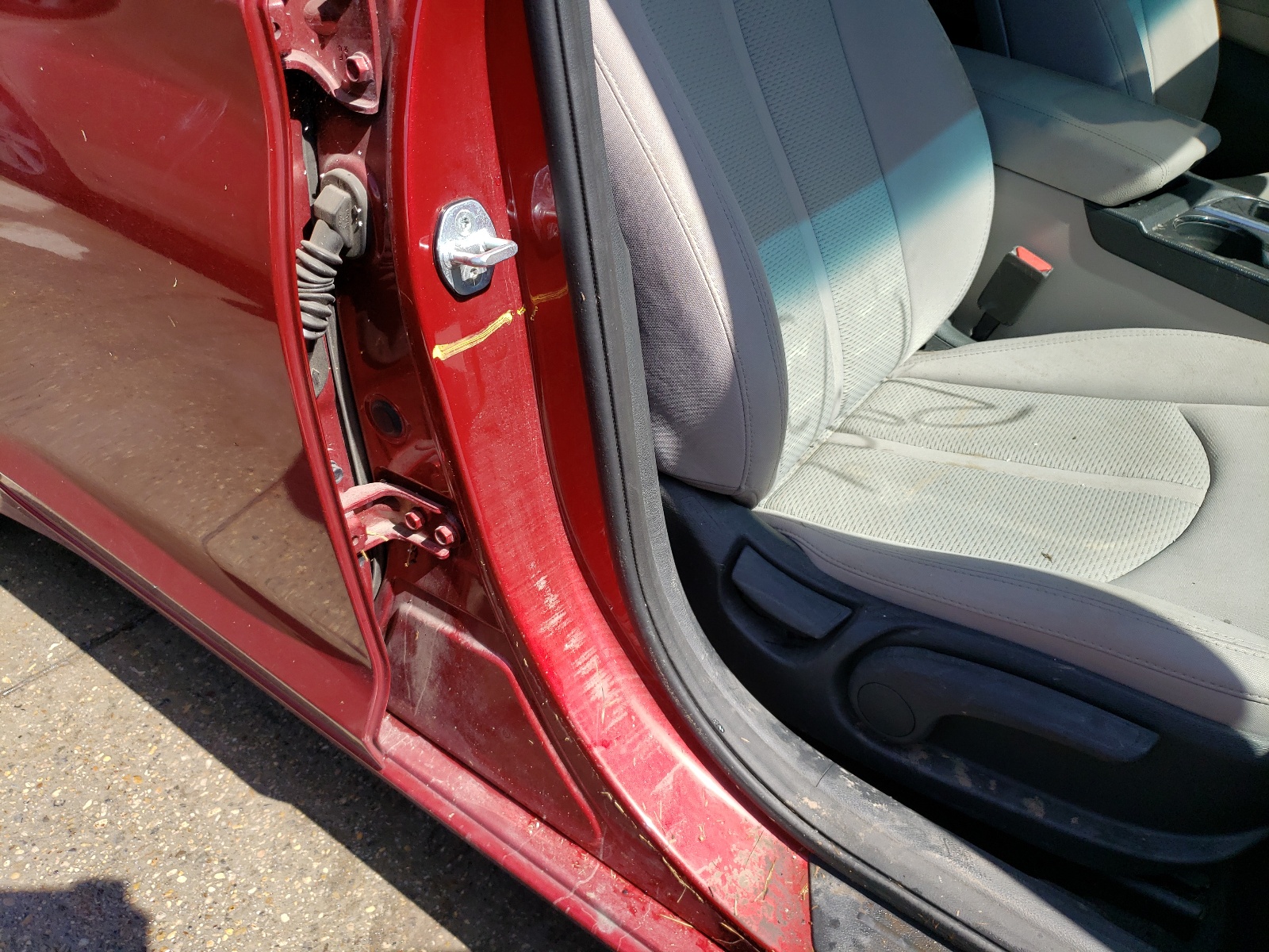 Photo 9 from auction – 2016 HYUNDAI SONATA SE with VIN 5NPE24AF1GH346257