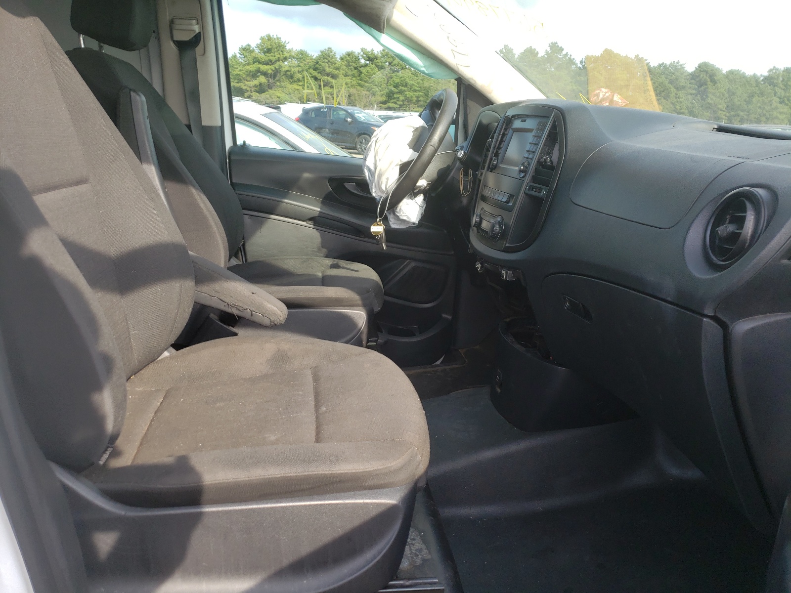 Photo 5 from auction – 2017 MERCEDES-BENZ METRIS with VIN WD3PG2EA6H3202742