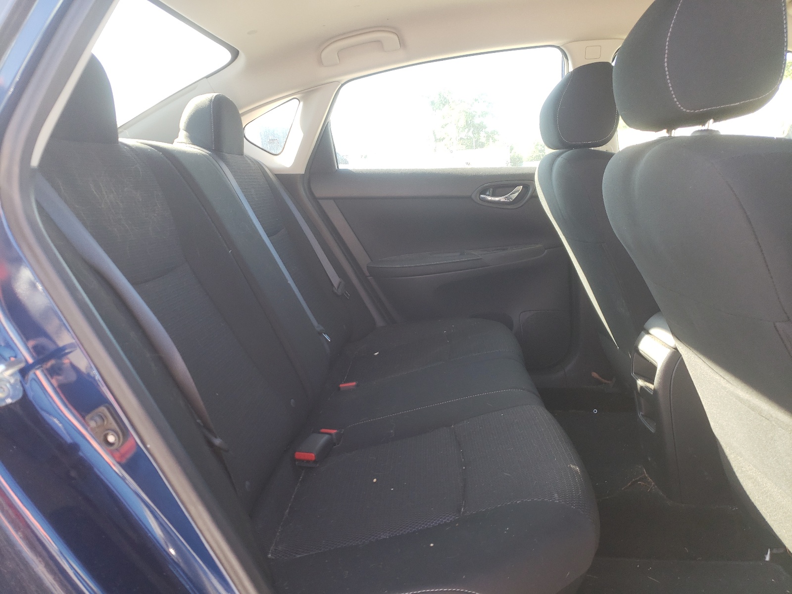 Photo 6 from auction – 2019 NISSAN SENTRA S with VIN 3N1AB7AP7KY282152