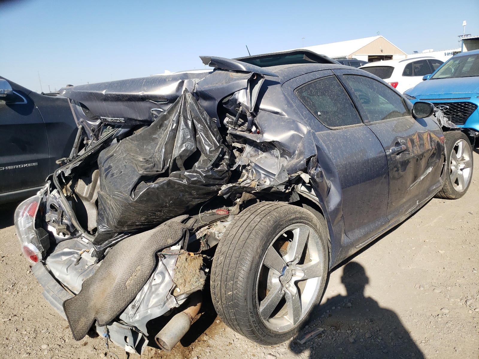 Photo 4 from auction – 2006 MAZDA RX8 with VIN JM1FE173860205706