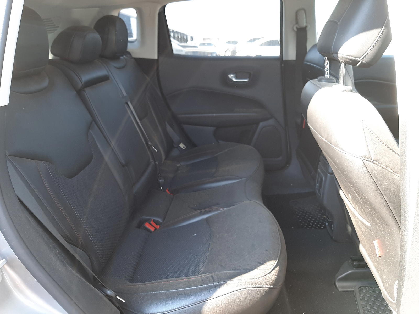 Photo 6 from auction – 2020 JEEP COMPASS TR with VIN 3C4NJDDB8LT163038