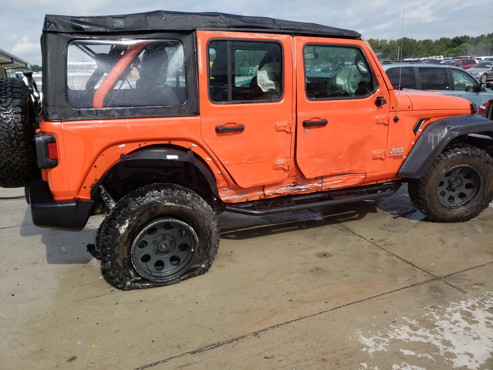 Photo 9 from auction – 2018 JEEP WRANGLER U with VIN 1C4HJXDG7JW274116