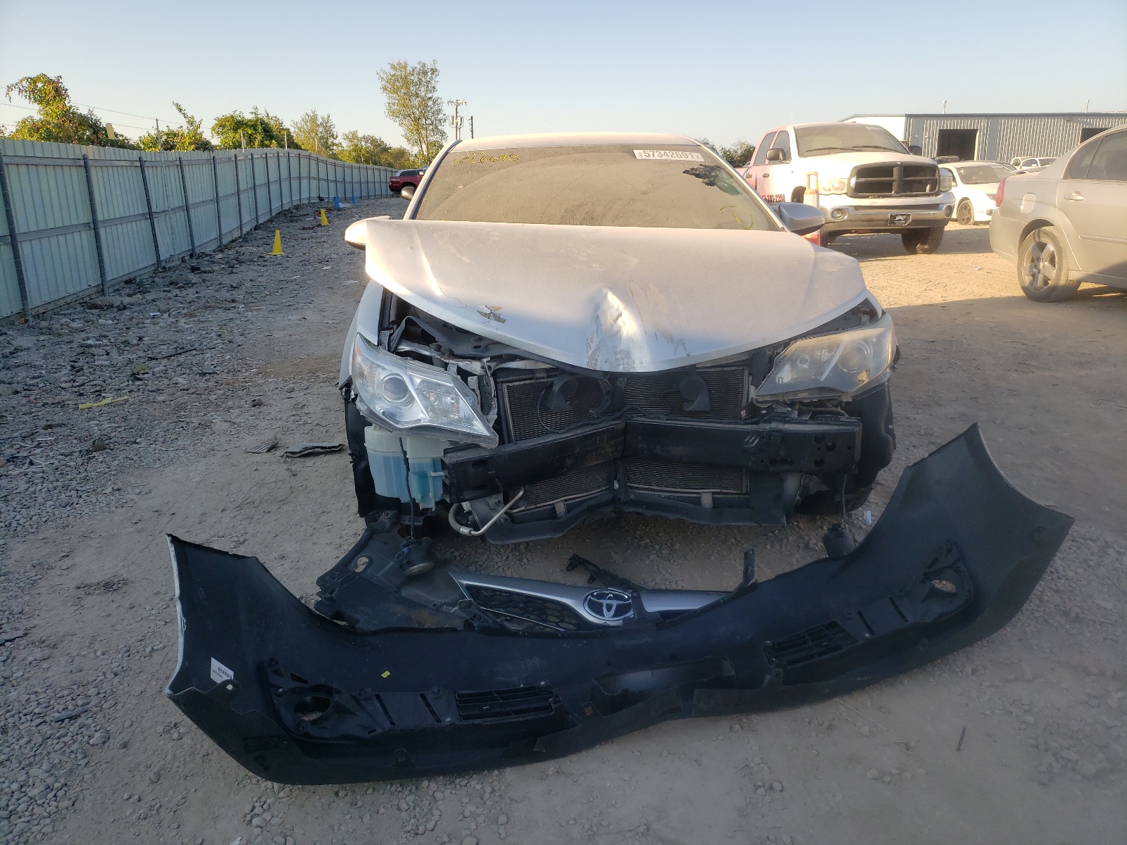 Photo 9 from auction – 2014 TOYOTA CAMRY L with VIN 4T1BF1FK8EU827648