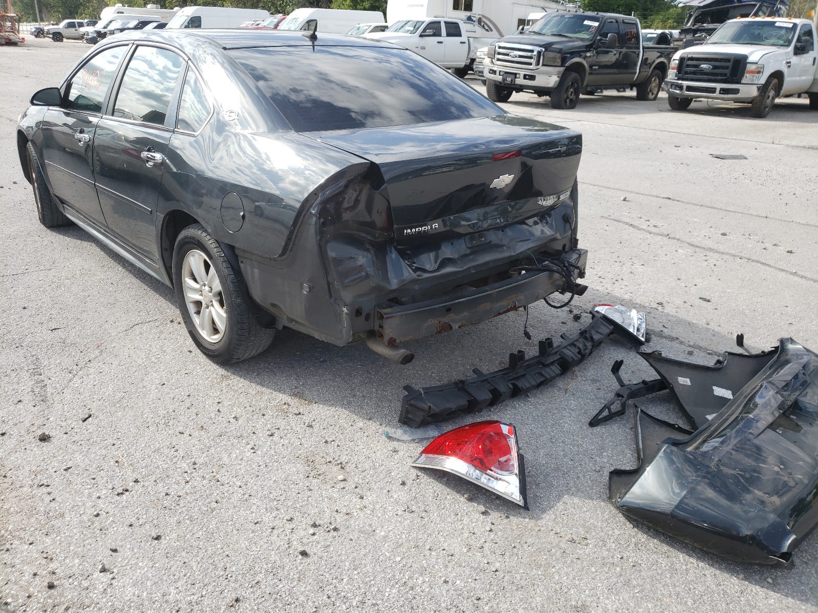 Photo 3 from auction – 2013 CHEVROLET IMPALA LS with VIN 2G1WA5E33D1186448
