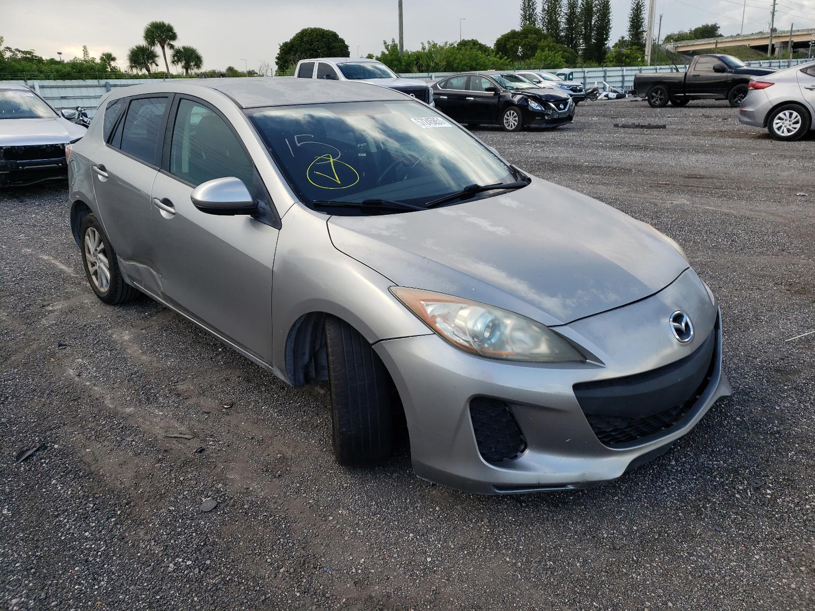 MAZDA 3 I 2012 with VIN JM1BL1L78C1532884 - Photo from auction