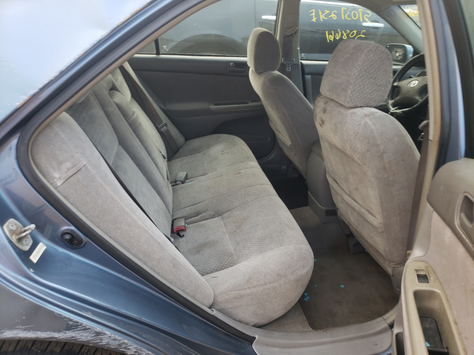 Photo 6 from auction – 2002 TOYOTA CAMRY LE with VIN 4T1BF30K62U523136