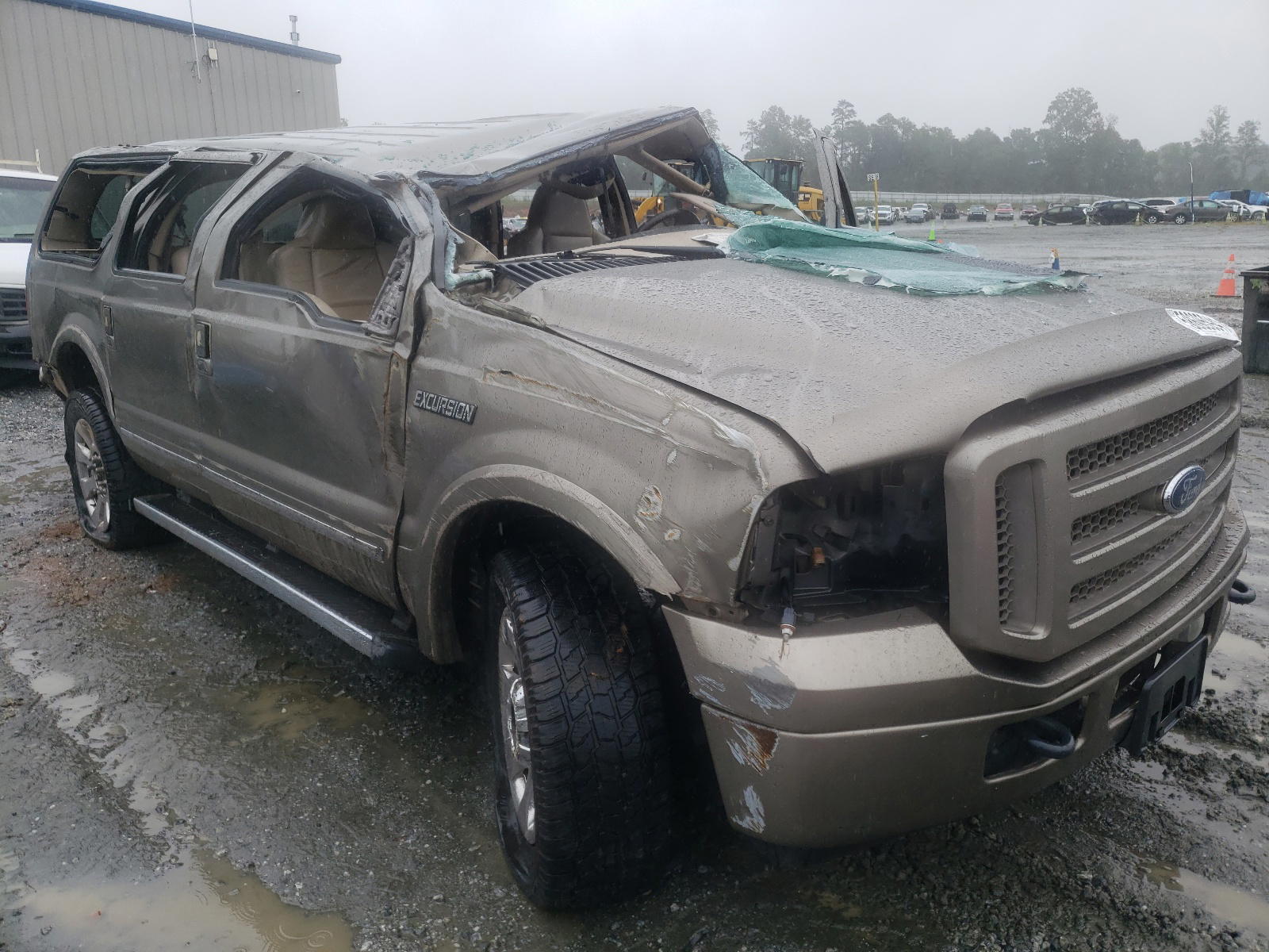 FORD EXCURSION 2005 with VIN 1FMSU43P45EA31061 - Photo from auction