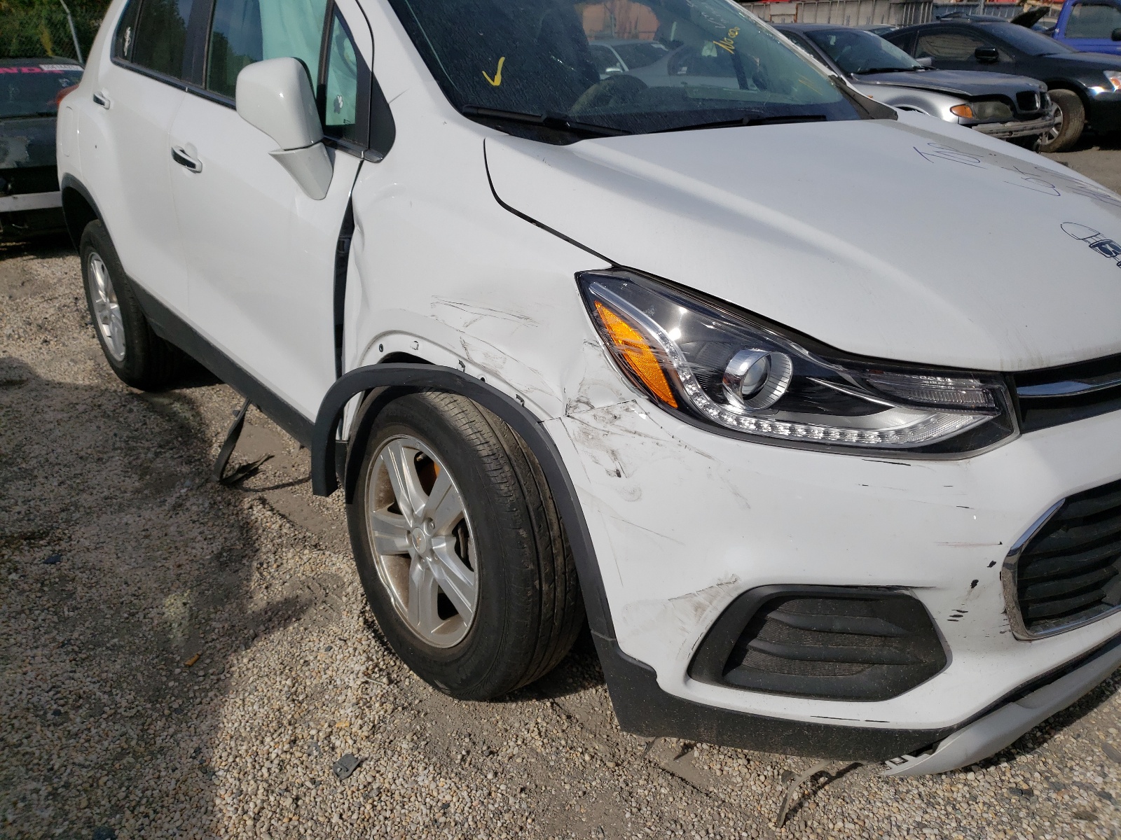 Photo 9 from auction – 2019 CHEVROLET TRAX 1LT with VIN 3GNCJLSB5KL143680