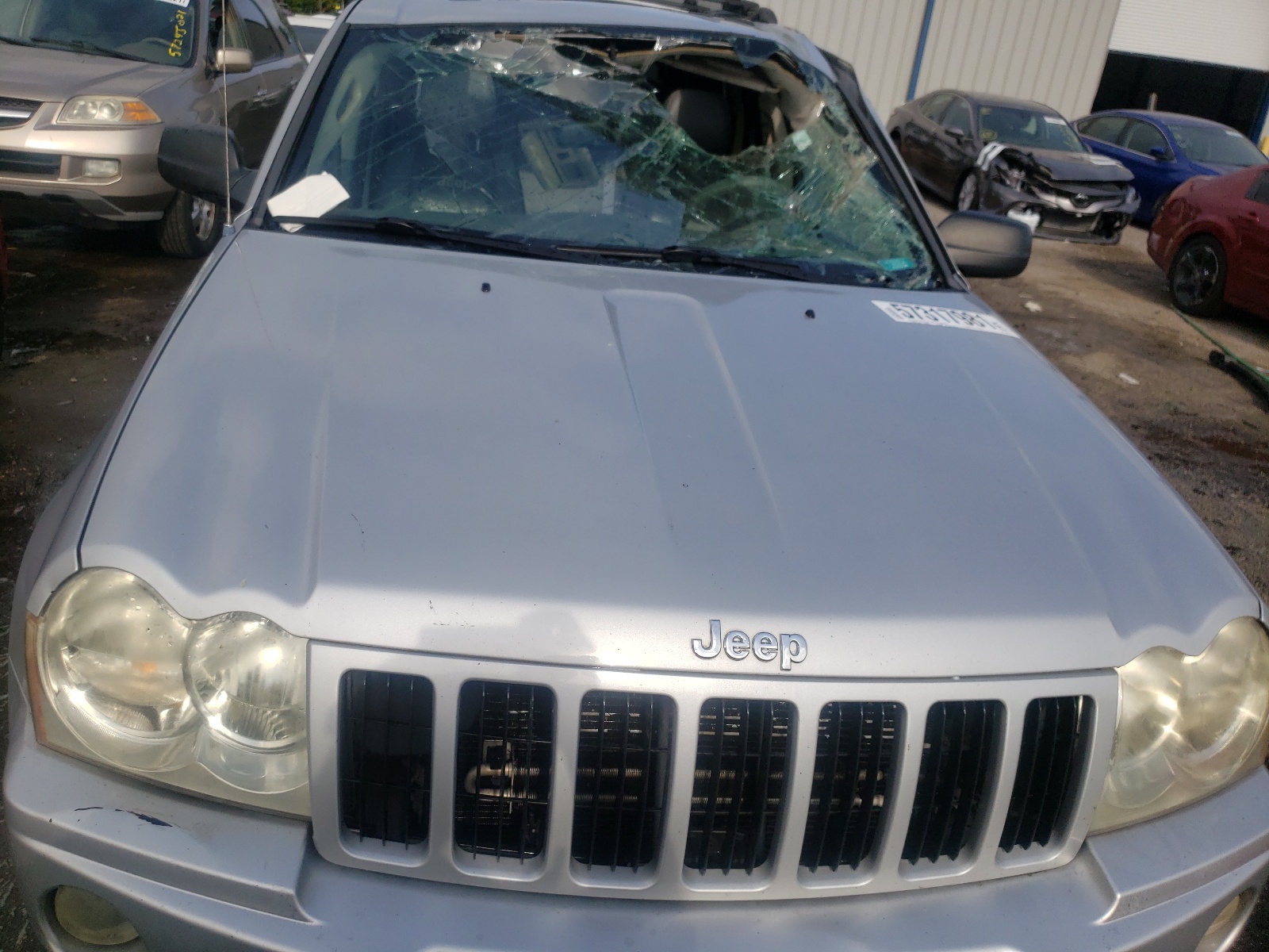 Photo 7 from auction – 2005 JEEP GRAND CHER with VIN 1J4HS48N55C688923