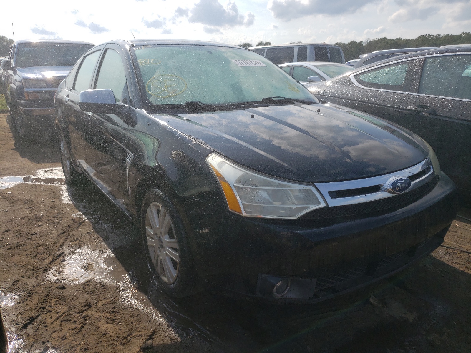 FORD FOCUS SE 2008 with VIN 1FAHP35N38W236032 - Photo from auction