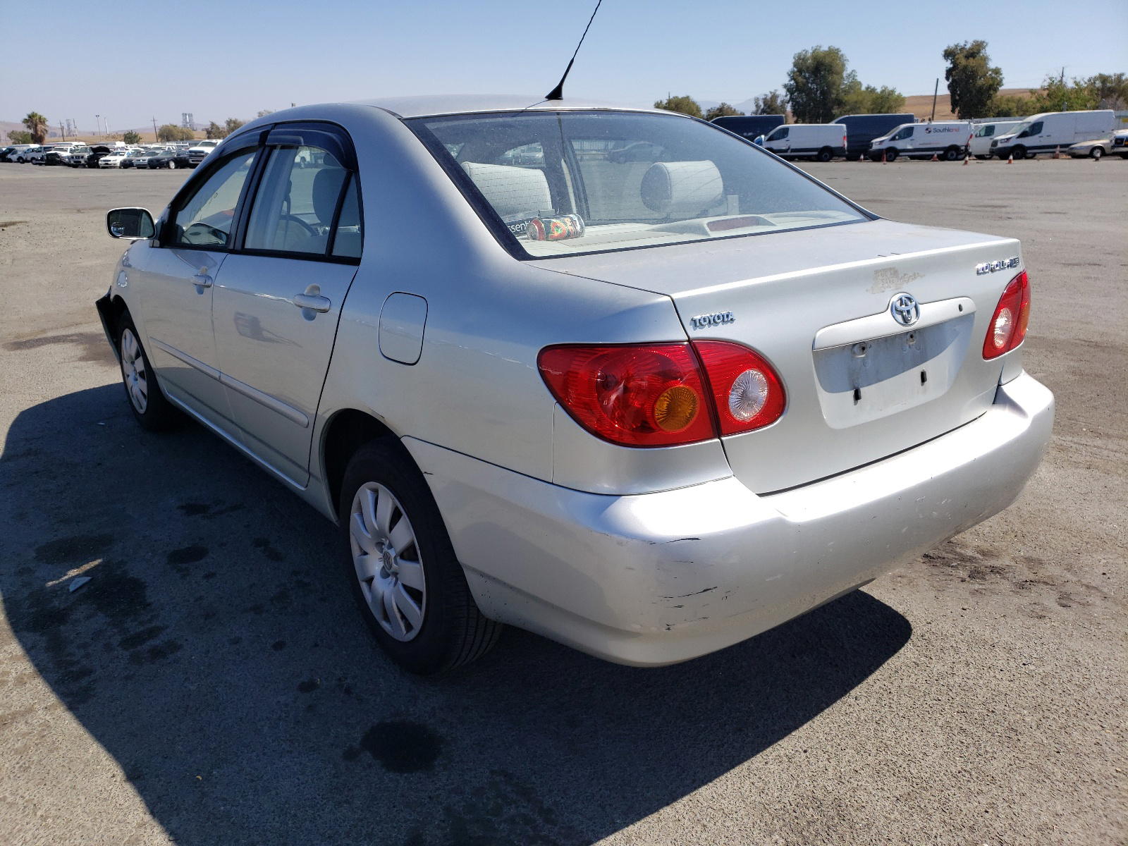 Photo 3 from auction – 2003 TOYOTA COROLLA CE with VIN JTDBR32E930032099