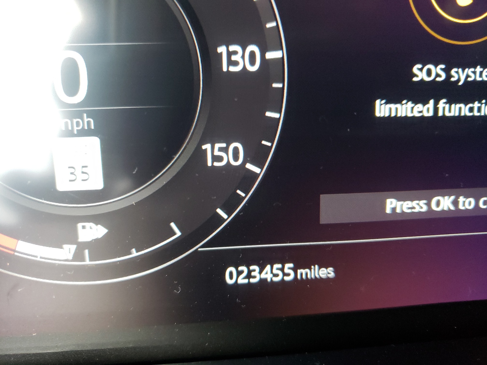 Photo 8 from auction – 2018 LAND ROVER RANGE ROVE with VIN SALWG2RV7JA697493