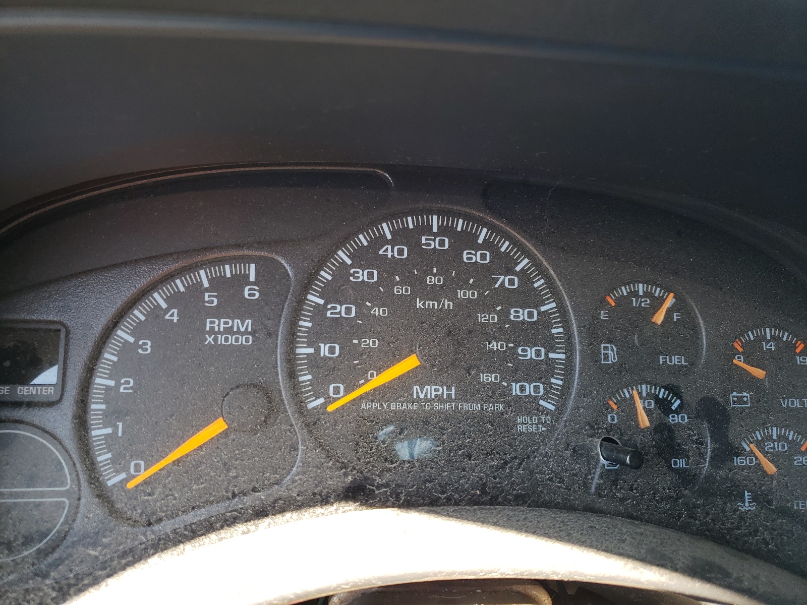 Photo 8 from auction – 1999 CHEVROLET SILVERADO with VIN 1GCEK19T6XZ169934