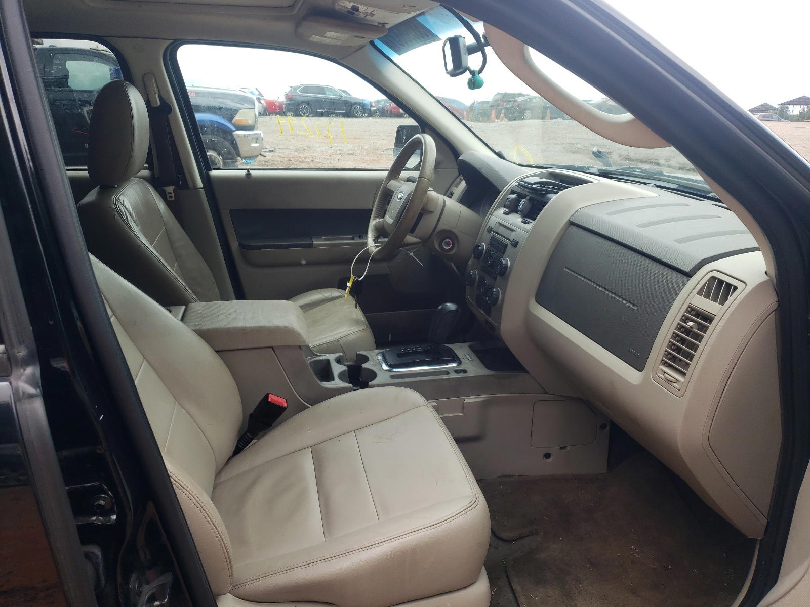 Photo 5 from auction – 2012 FORD ESCAPE XLT with VIN 1FMCU0D74CKA32737