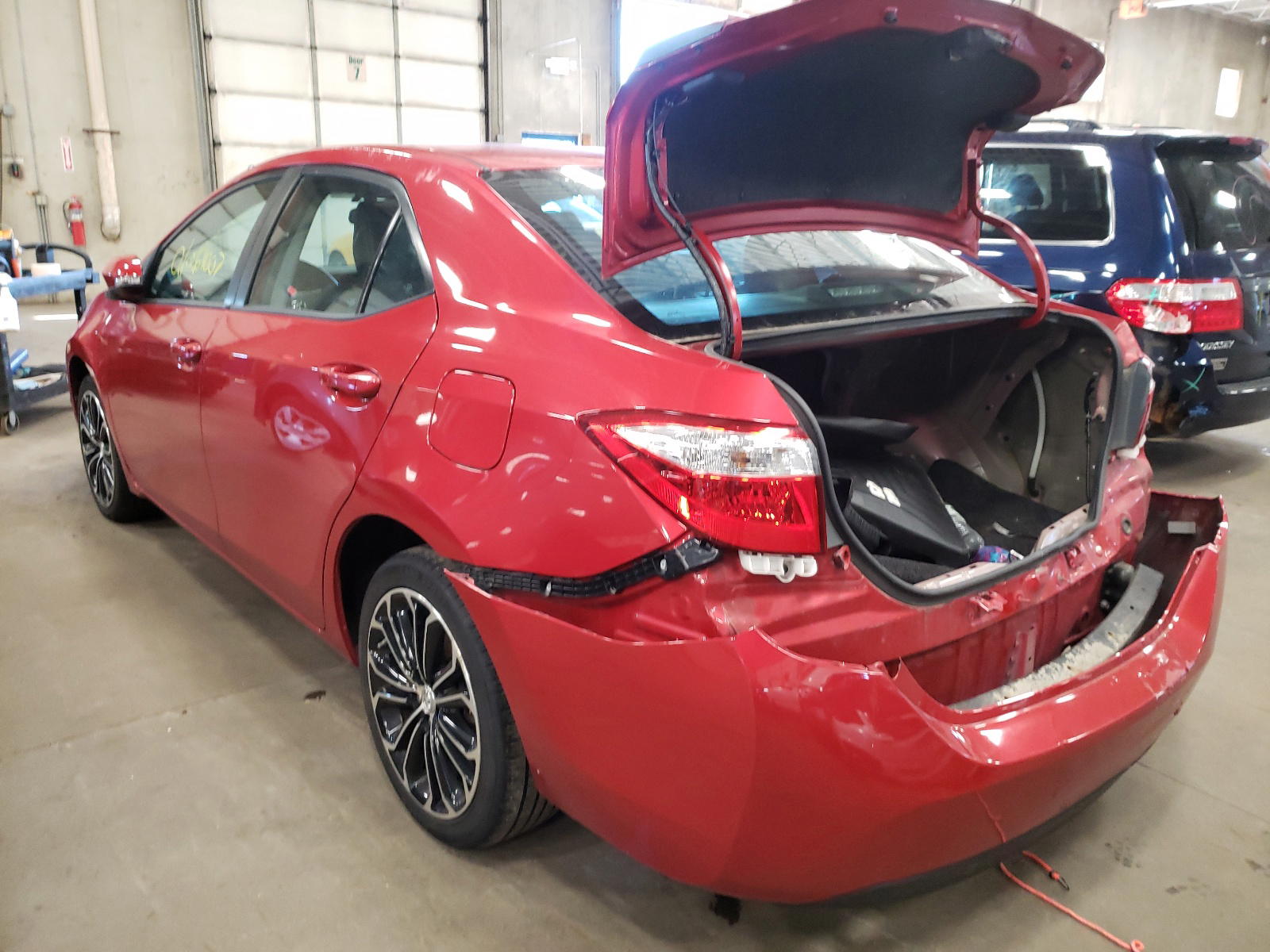 Photo 3 from auction – 2015 TOYOTA COROLLA L with VIN 2T1BURHE3FC404491