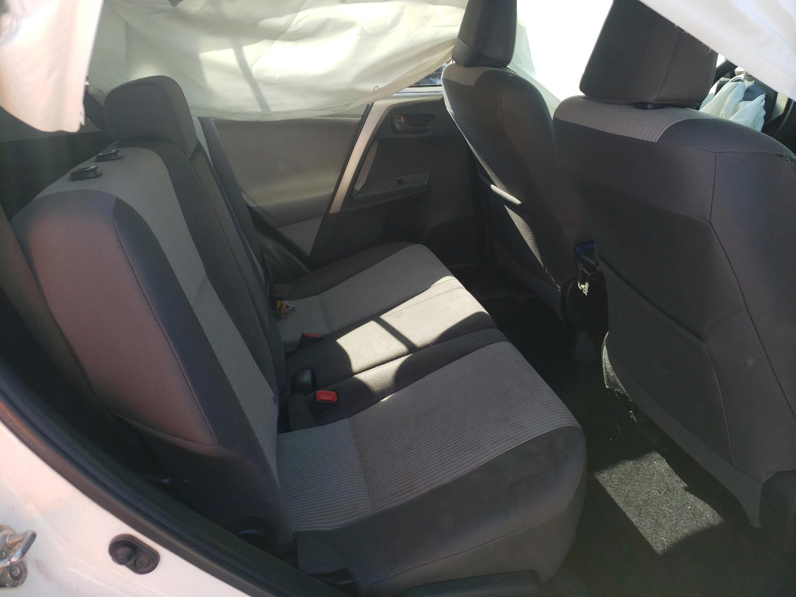Photo 6 from auction – 2013 TOYOTA RAV4 LE with VIN 2T3BFREV9DW055578