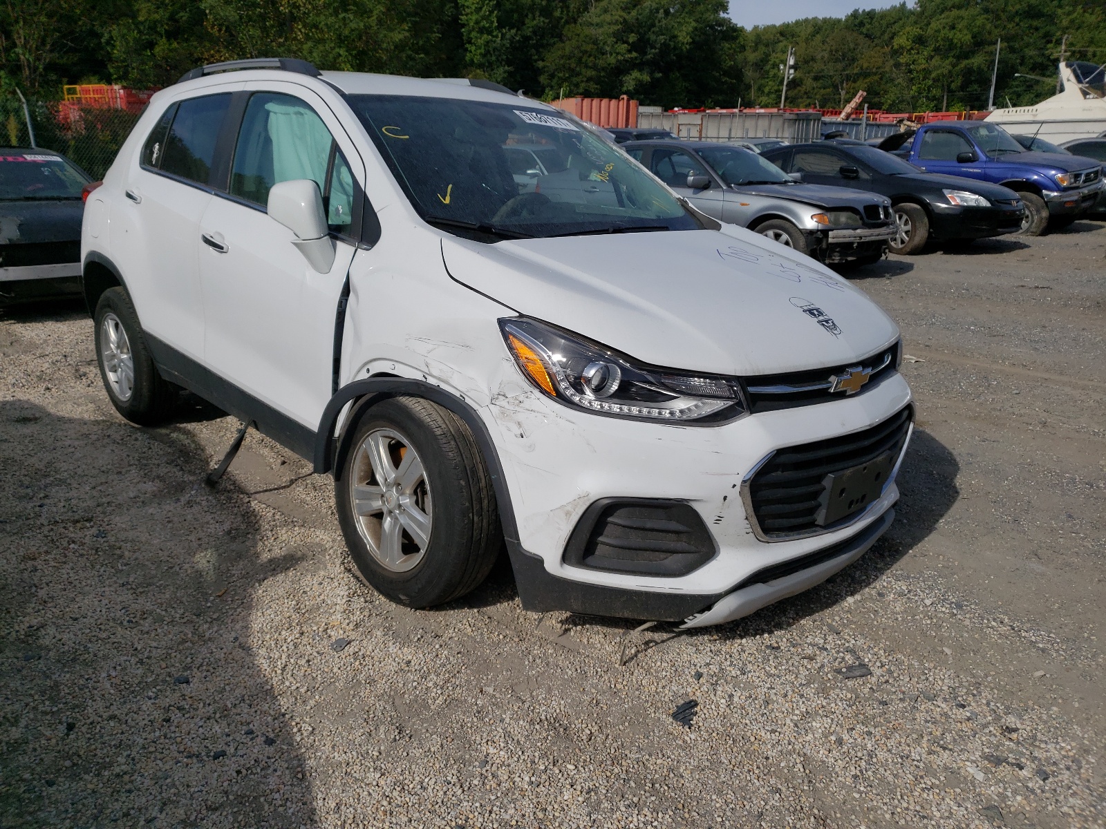 CHEVROLET TRAX 1LT 2019 with VIN 3GNCJLSB5KL143680 - Photo from auction