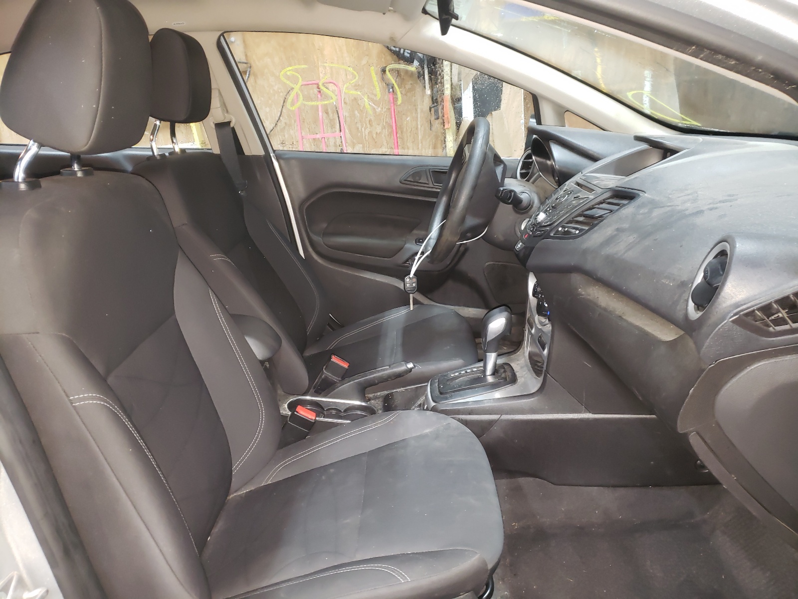 Photo 5 from auction – 2018 FORD FIESTA SE with VIN 3FADP4EJ6JM101666
