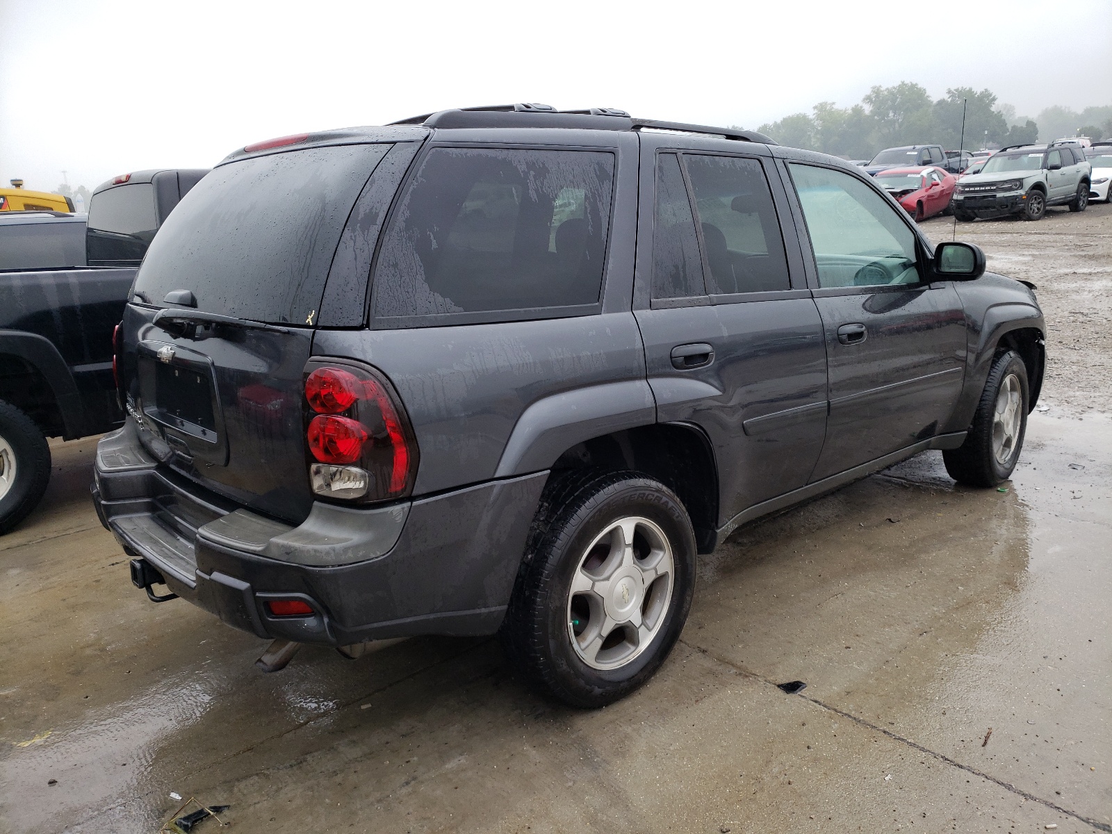 Photo 4 from auction – 2007 CHEVROLET TRAILBLAZE with VIN 1GNDT13S372130419