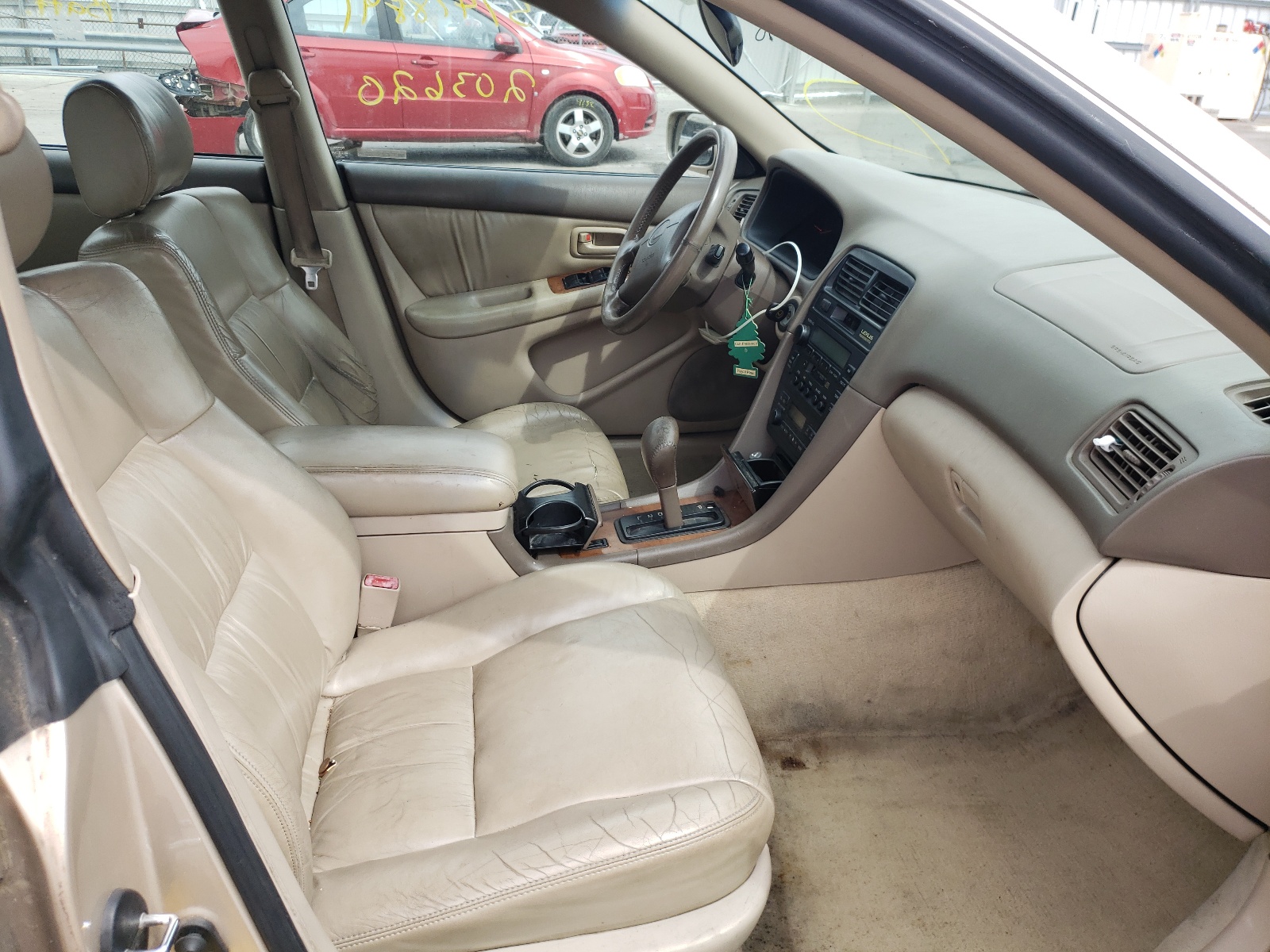 Photo 5 from auction – 1999 LEXUS ES 300 with VIN JT8BF28G9X5052548